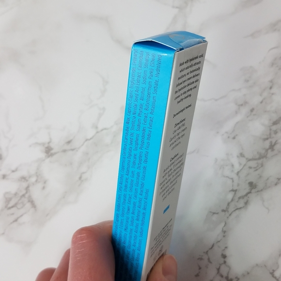 Honest Beauty Deep Hydration Eye Cream with Hyaluronic Acid - Picture 5 of 6